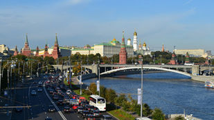 Le Kremlin © Larry Koester, CC, Flickr