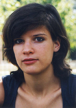 Portrait de Katrin Solhdju. Droits Réservés